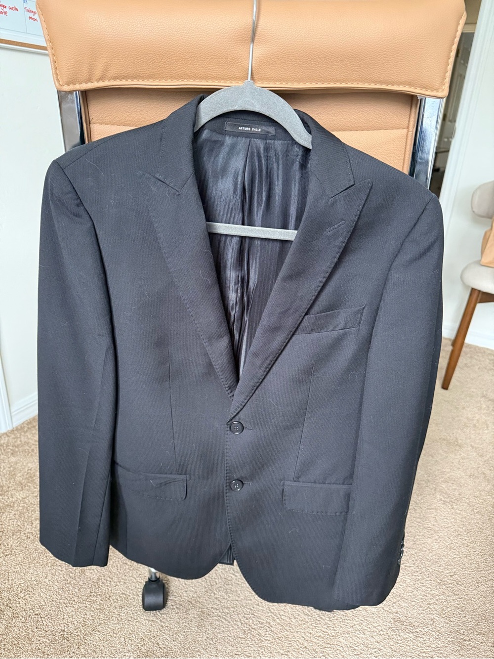 Men's Black Two-Button Suit Jacket - Classic Tailored Fit